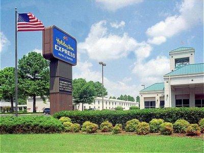 Holiday Inn Express Hotel & Suites Huntsville University Drive Eksteriør bilde