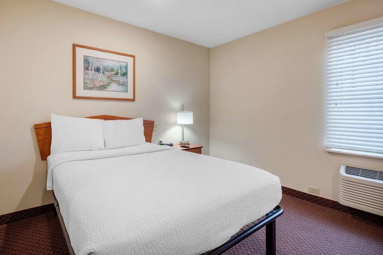 Holiday Inn Express Hotel & Suites Huntsville University Drive Eksteriør bilde