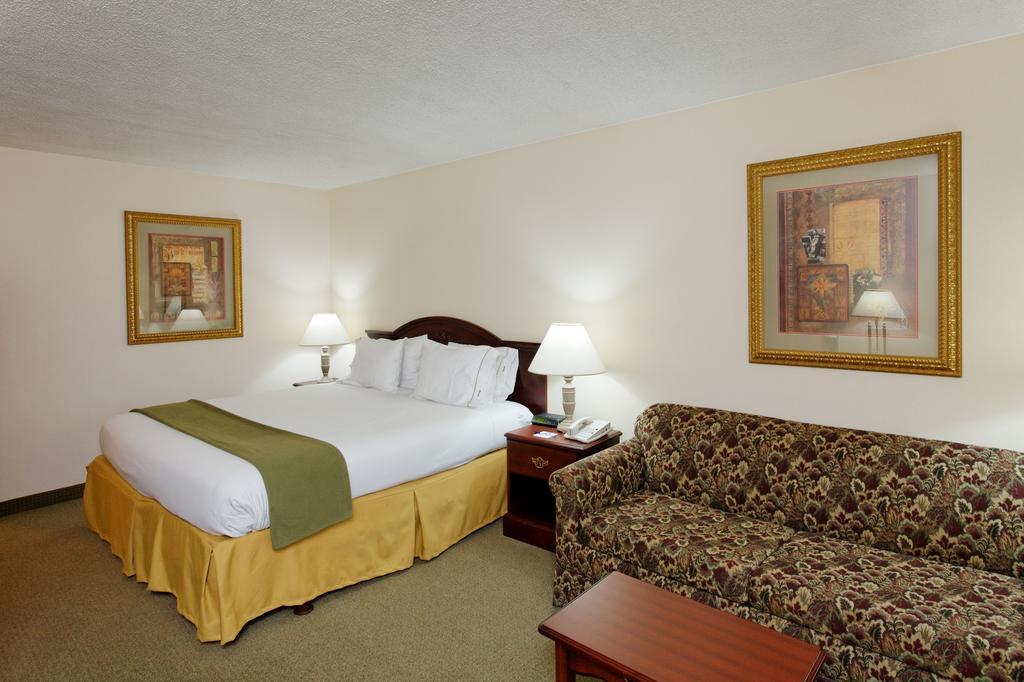 Holiday Inn Express Hotel & Suites Huntsville University Drive Rom bilde