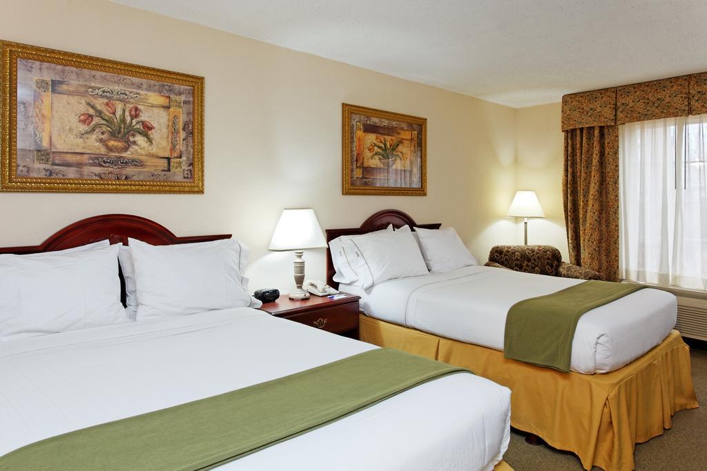 Holiday Inn Express Hotel & Suites Huntsville University Drive Rom bilde