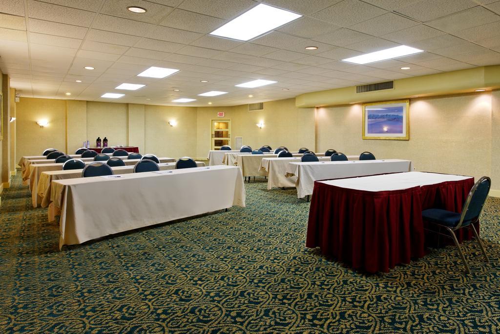 Holiday Inn Express Hotel & Suites Huntsville University Drive Fasiliteter bilde