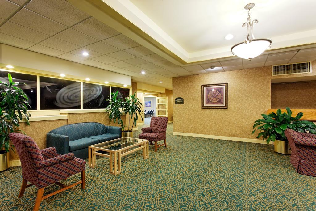 Holiday Inn Express Hotel & Suites Huntsville University Drive Interiør bilde