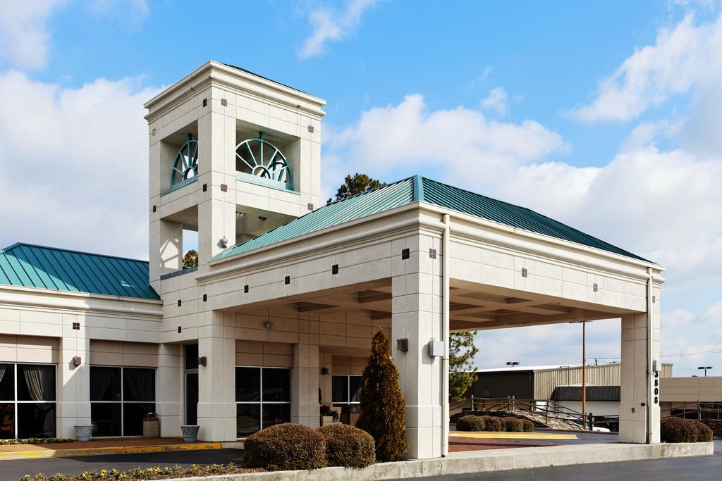 Holiday Inn Express Hotel & Suites Huntsville University Drive Eksteriør bilde